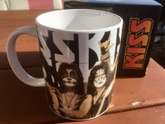 Kiss tasse 2